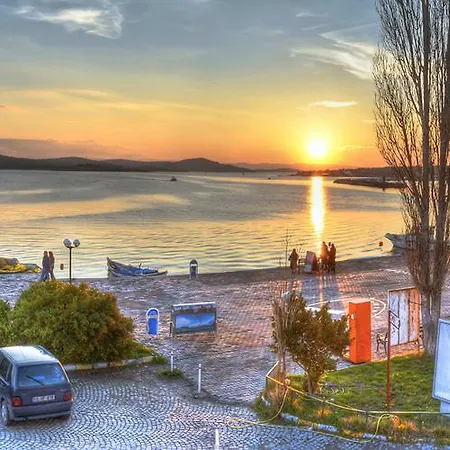 Отель Cunda Mavi (adults Only)